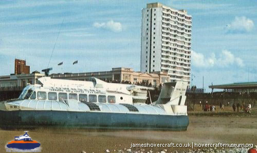 SRN6 with Townsend -  (credit: The <a href='http://www.hovercraft-museum.org/' target='_blank'>Hovercraft Museum Trust</a>).